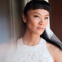 Bagi Kelly Tandiono, momen kemerdekaan menjadi motivasinya untuk saling menginspirasi. “Merdeka untuk menginspirasi generasi muda dan saling berbagi pengalaman demi kemajuan bangsa,” kata model yang pernah menjuri di ajang Asia’s Next Top Model itu. Foto: Instagram/@bubahalfian