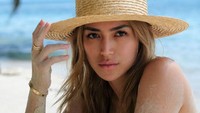 Jessica Iskandar kembali membuat netizen terpukau kala berliburan ke Mentawai. Dok. Instagram/inijedar