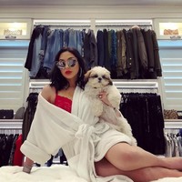 Hal itu terungkap ketika Jaclyn Hill memperlihatkan isi lemari pakaian dalam sebuah video yang diunggah ke YouTube beberapa wkatu lalu. Wardrobe wanita itu pun dijamin bikin semua wanita iri. Foto: Instagram Jaclyn Hill