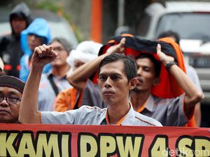 Sampai 16 Februari Tak Digaji, Pak Pos Setop Kerja