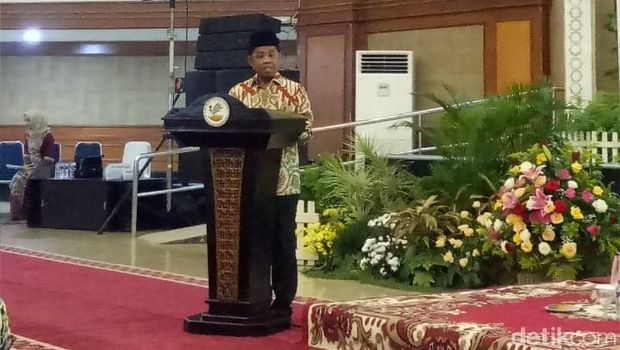 Mensos Idrus Marham memberikan sambutan