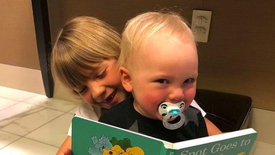 Rukunnya Kedua Anak Penyanyi Pink yang Bikin Hati Adem