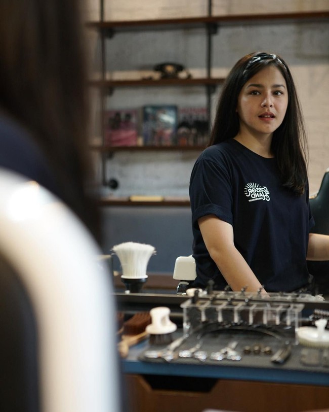 Selain disebut mirip Maudy Ayunda, beberapa netizen juga ada yang bilang Gaby mirip dengan penyanyi Raisa. Foto: Instagram @gabriellakf