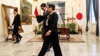 Pertemuan bilateral ini bertujuan untuk membahas hubungan antara Indonesia dengan Jepang.