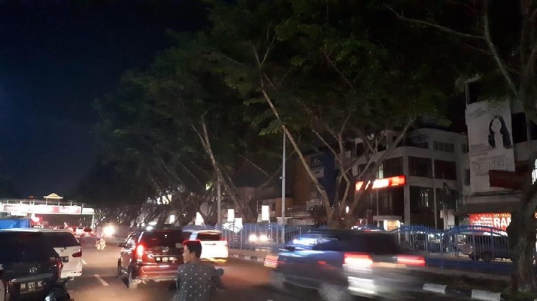 Cerita Pemkot Pekanbaru 3 Kali Nunggak Listrik Miliaran Rupiah Cerita Pemkot Pekanbaru 3 Kali Nunggak Listrik Miliaran Rupiah