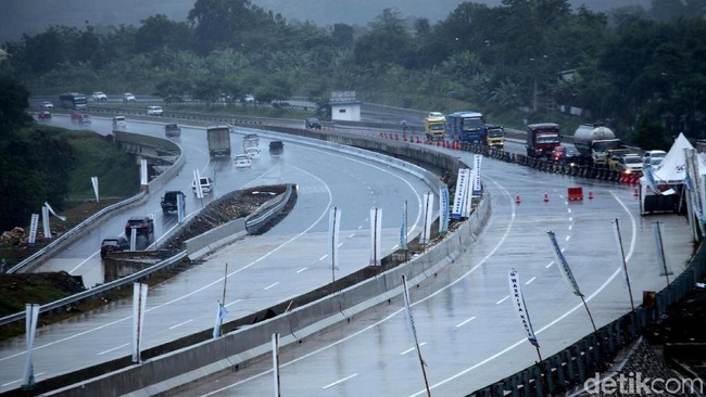 Cerita Jokowi Resmikan Tol Bocimi yang Dinanti Sejak 21 Tahun Lalu