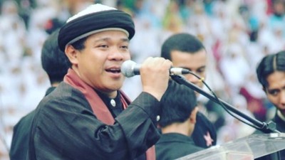 Hari Moekti dan Salam Hijrahnya