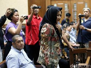 Tuntutan 15 Tahun Bui yang Kejutkan Bupati Rita
