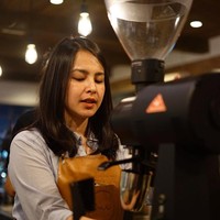 Tak hanya jago bikin kopi, kecantikan Gaby ini pun mampu membuat banyak pria jatuh cinta. Foto: Instagram @gabriellakf