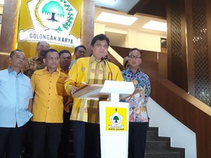 JK Jadi Pihak Terkait Gugatan Cawapres, Ini Kata Airlangga