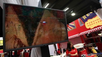 JD.ID menunjukkan keunggulan drone tersebut lewat video.