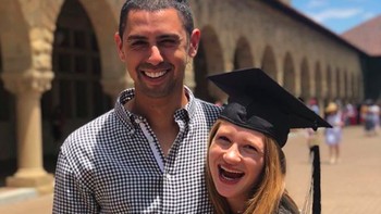 Jennifer dan Nayel sudah cukup lama berpacaran dan hubungan mereka tampaknya semakin serius. Nayel merupakan seorang atlet berkuda papan atas sedangkan Jennifer juga sangat senang dengan olahraga tersebut. Foto: Instagram