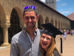 Putri Bill Gates Lulus Kuliah, Rayakan Bareng Pacar Arab