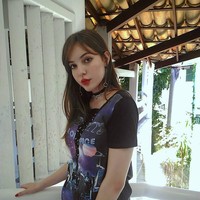 Sering juga disebut mirip Barbie, Jhulia adalah seorang model yang berasal dari Gama, Brasil. Foto: Instagram @jhulia_pimentel