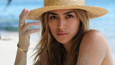 Foto: Cantiknya Jessica Iskandar Liburan di Mentawai