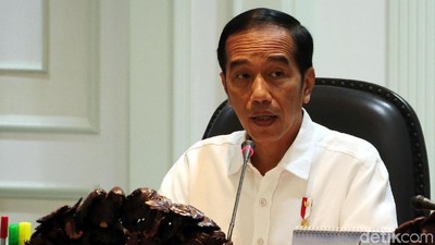 Jokowi Pimpin Ratas Reformasi Progam Pensiun ASN