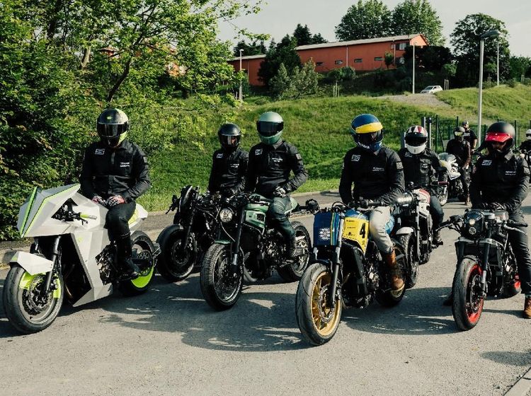 6 Gaya Moge 700 cc Yamaha