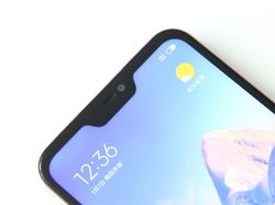 Penampakan Redmi 6 Pro Berkamera Ganda dan Berponi