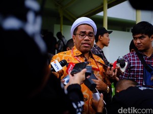 Soal Foto Setengah Bugil Ngabalin, TKN Ingatkan Pejabat Publik Jaga Privasi