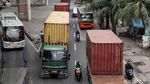 Truk Kontainer Kembali Beroperasi di Jakut