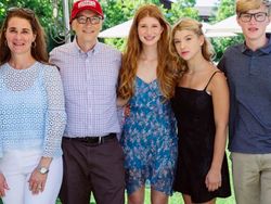 Putri Bill Gates Lulus Kuliah, Rayakan Bareng Pacar Arab