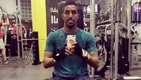 Di akun Instagram pribadinya, pria yang lahir 19 Agustus 1991 ini mengunggah foto dirinya sedang nge-gym. Foto: Instagram/29salem