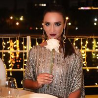 Pasca Diselingkuhi, Mantan Istri Pesepak Bola Cari Suami dari 1.000 Kandidat