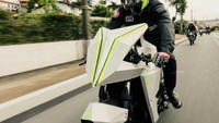 Ton Up Garage dari Portugal turut membantu Yamaha membuat XSR700 yang tak biasa. Motor bernama Outrun mencerminkan estetika motor tahun 80-an. Foto: Dok. Yamaha