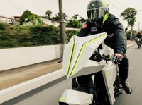 Motor Retro Yamaha Dimodifikasi Jadi 6 Gaya Keren