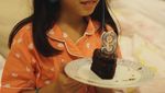 Lucunya Si Kecil Ulla, Anak Ersa Mayori Kalau Sedang Makan Sashimi dan Es Krim