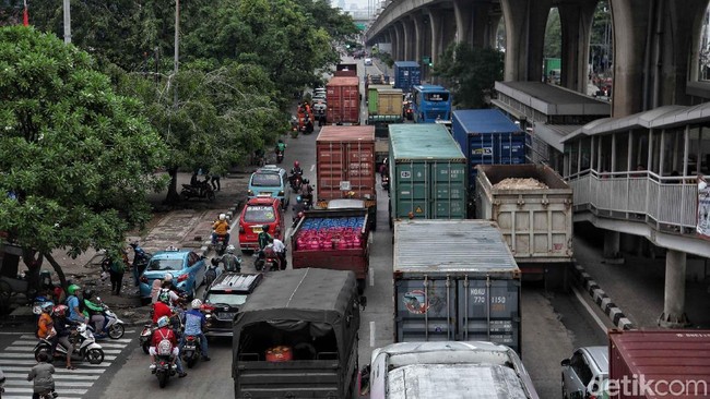Proyek Kanal Cikarang Bekasi Laut Kurangi Macet 15%