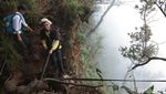 Habis Nyoblos, Langsung Naik ke Gunung Salak