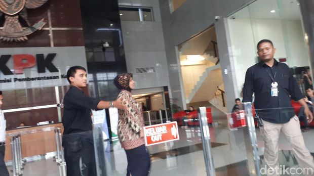 Kasus e-KTP, Politikus PD Nurhayati Bungkam Usai Diperiksa KPK