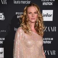 Anne Vyalitsyna adalah model kelahiran Rusia yang kini tinggal di New York, Los Angeles. Wajahnya telah menghiasi banyak majalah dan kampanye brand ternama seperti Chanel, Prada, Louis Vuitton, Dolce & Gabbana, Vogue, ELLE dan Glamour. Anne juga pernah melenggang di fashio show Victorias Secret. Foto: Getty Images