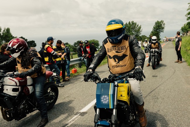 Motor Retro Yamaha Dimodifikasi Jadi 6 Gaya Keren