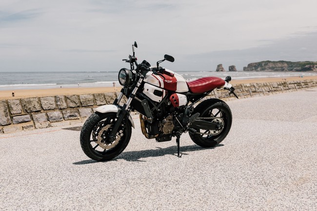 Motor Retro Yamaha Dimodifikasi Jadi 6 Gaya Keren