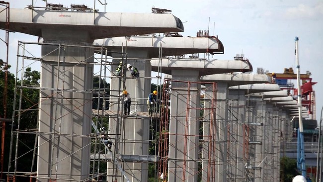 Fakta Seputar LRT Dibangun Pakai Tiang Tinggi-tinggi