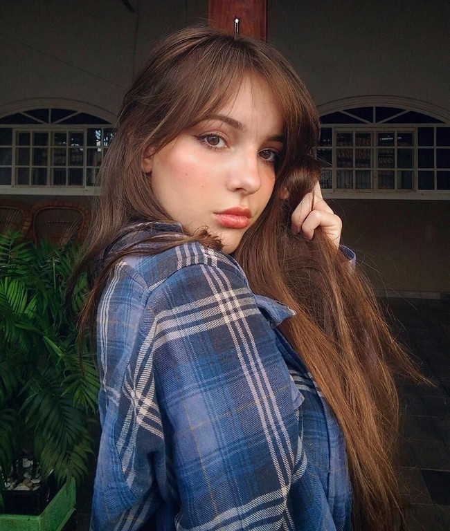 Kecantikan yang dimiliki Jhulia pun membuat dirinya banyak dicintai oleh netizen terutama pria. Foto: Instagram @jhulia_pimentel