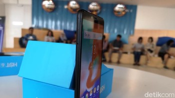 Penjualam Hot 6 Pro ini akan dilakukan pada tanggal 29 Juni secara eksklusif di Lazada. (Foto: detikINET/Muhammad Alif Goenawan)