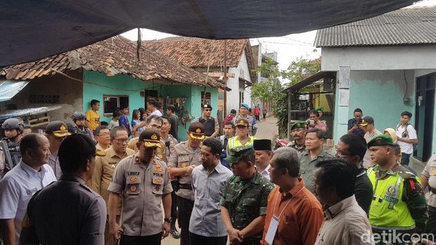 https://www.detik.com/tag/pilkada-serentak-2018/?_ga=2.159105465.2023039264.1529980915-1882200234.1500361560