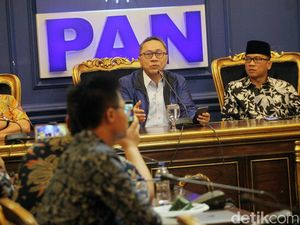 Lucky Hakim Pindah ke NasDem, Zulkifli: Transfernya Rp 5 M
