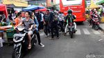 Geliat Pedagang Jalan Jatibaru Tanah Abang Usai Lebaran
