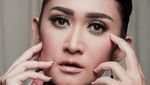 Masih Sendiri, Nafa Urbach Nunggu Iqbaal Ramadhan?