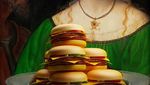 Wow! Seniman Ini Edit dan Tambahkan Burger di Tiap Foto Lukisan Era Renaissance