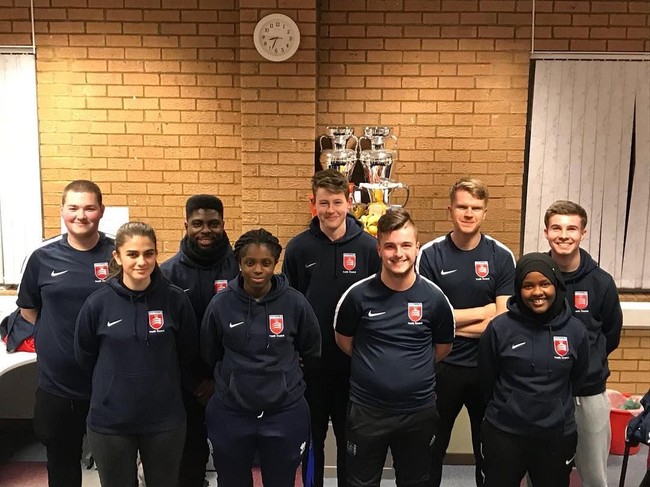 Banyak orang yang kagum dengan pencapaian Roble atau JJ. Terlihat dari komentar-komentar positif yang menghujani Instagram-nya. Masha Alah, bangga sekali, kamu adalah inspirasi. Teruslah bersinar, tulis akun Instagram bernama Aidan Noor. (Foto: Instagram/Jawahir_Roble)