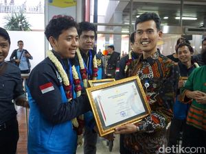 Indonesia Juara Piala Dunia Sepakbola Robot