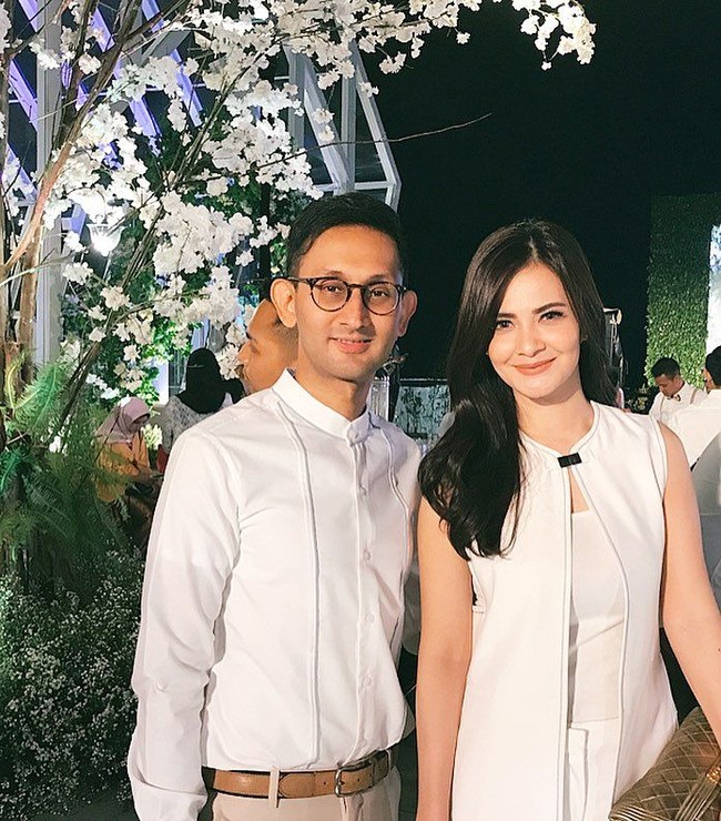 Padahal ia tak pernah diet. Ia mengaku makan apa saja tanpa dibatasi, tapi makannya dalam porsi sedikit.  Foto: dok. Instagram (cuttaryofficial)