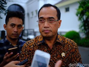 Soal Batas Atas Bawah Tarif Pesawat, Menhub Tunggu Rupiah Stabil