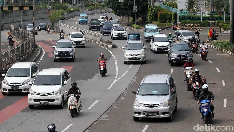185 Personel Dishub DKI Siaga di Hari Pertama Ganjil Genap 