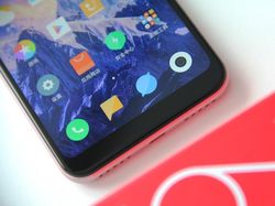 Penampakan Redmi 6 Pro Berkamera Ganda dan Berponi
